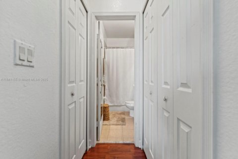 Купить таунхаус в Дорал, Флорида 3 спальни, 135.64м2, № 1830327 - фото 9