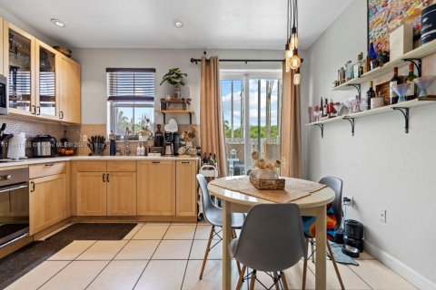 Купить таунхаус в Дорал, Флорида 3 спальни, 135.64м2, № 1830327 - фото 23