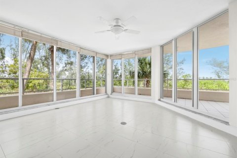 Condo in Longboat Key, Florida, 2 bedrooms  № 2266559 - photo 7