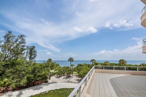 Condo in Longboat Key, Florida, 2 bedrooms  № 2266559 - photo 13