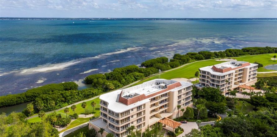 Condo in Longboat Key, Florida, 2 bedrooms  № 2266559