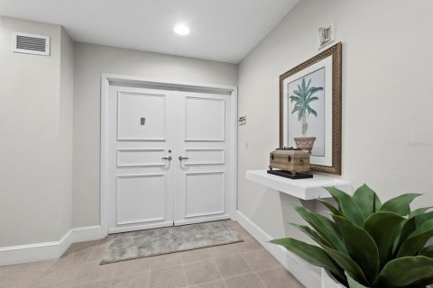 Condo in Longboat Key, Florida, 2 bedrooms  № 2266559 - photo 3