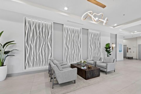 Condo in Longboat Key, Florida, 2 bedrooms  № 2266559 - photo 2