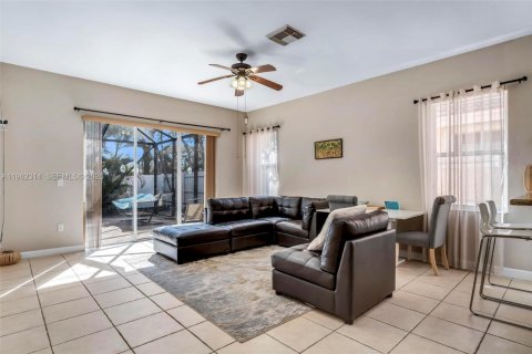 Casa en alquiler en Miramar, Florida, 3 dormitorios, 196.95 m2 № 2026285 - foto 10