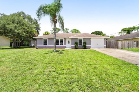 Casa en venta en Cocoa, Florida, 4 dormitorios, 156.45 m2 № 2306047 - foto 2