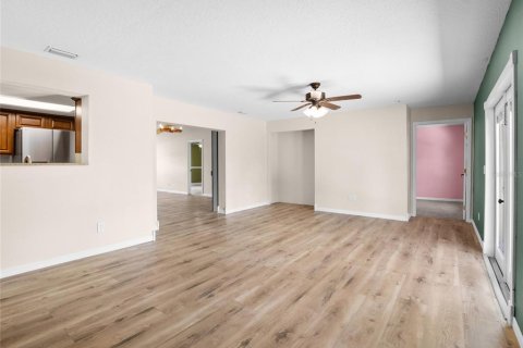 Casa en venta en Cocoa, Florida, 4 dormitorios, 156.45 m2 № 2306047 - foto 19