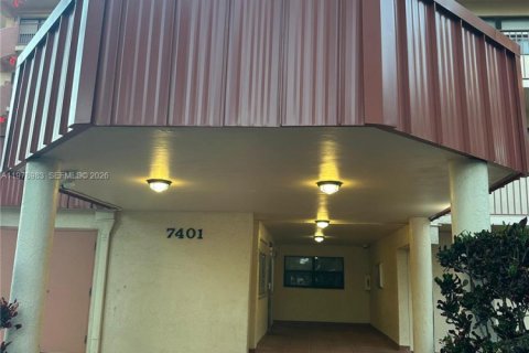 Apartamento en alquiler en Plantation, Florida, 2 dormitorios, 90.12 m2 № 2080328 - foto 3