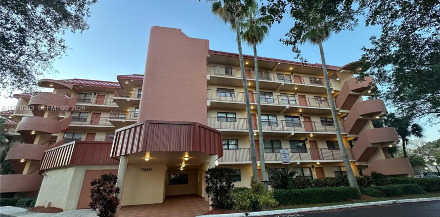 Apartamento en Plantation, Florida 2 dormitorios, 90.12 m2 № 2080328