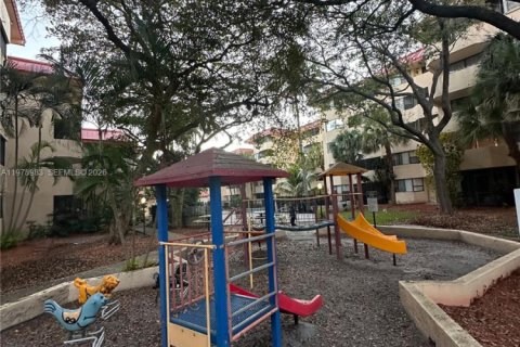 Apartamento en alquiler en Plantation, Florida, 2 dormitorios, 90.12 m2 № 2080328 - foto 29