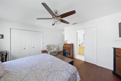 House in Zephyrhills, Florida 2 bedrooms, 133.22 sq.m. № 1746984 - photo 18