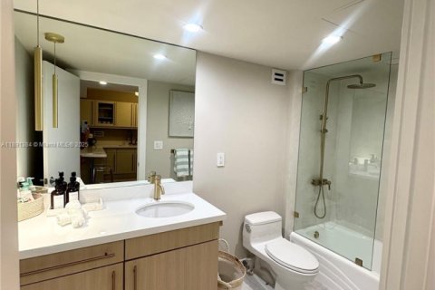 Copropriété à vendre à Miami Beach, Floride: 70.61 m2 № 2017091 - photo 16
