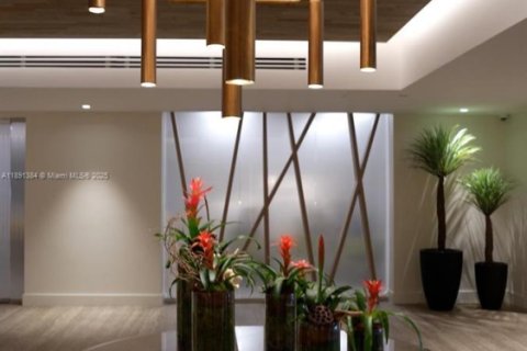 Copropriété à vendre à Miami Beach, Floride: 70.61 m2 № 2017091 - photo 29