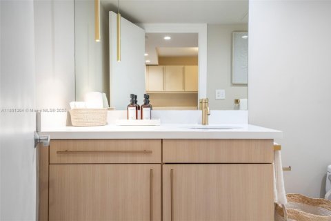 Copropriété à vendre à Miami Beach, Floride: 70.61 m2 № 2017091 - photo 15