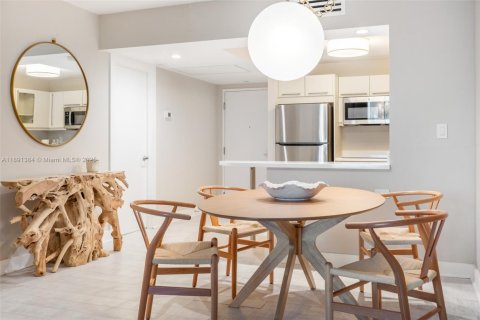 Copropriété à vendre à Miami Beach, Floride: 70.61 m2 № 2017091 - photo 6