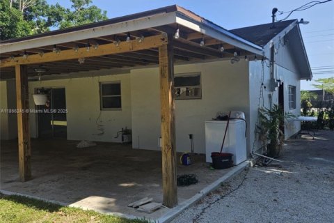 Villa ou maison à vendre à Miami, Floride: 3 chambres, 118.17 m2 № 2014922 - photo 17