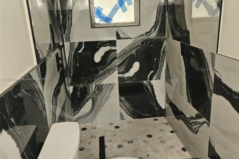 Villa ou maison à vendre à Miami, Floride: 3 chambres, 118.17 m2 № 2014922 - photo 22