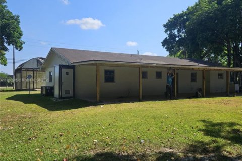 Villa ou maison à vendre à Miami, Floride: 3 chambres, 118.17 m2 № 2014922 - photo 18