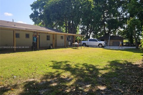 Villa ou maison à vendre à Miami, Floride: 3 chambres, 118.17 m2 № 2014922 - photo 3