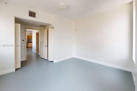 Condominio en venta en Miami, Florida, 1 dormitorio, 71.91 m2 № 1995175 - foto 17