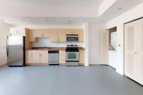Condominio en venta en Miami, Florida, 1 dormitorio, 71.91 m2 № 1995175 - foto 5