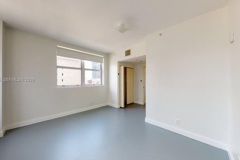 Condominio en venta en Miami, Florida, 1 dormitorio, 71.91 m2 № 1995175 - foto 12