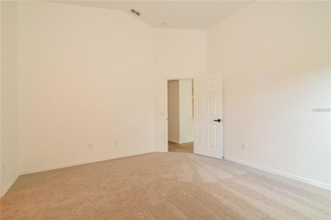 House in Davenport, Florida 4 bedrooms, 154.31 sq.m. № 2379323 - photo 11