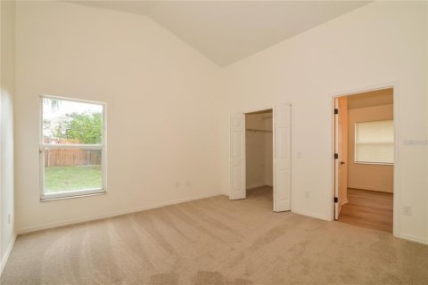 House in Davenport, Florida 4 bedrooms, 154.31 sq.m. № 2379323 - photo 6