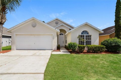 House in Davenport, Florida 4 bedrooms, 154.31 sq.m. № 2379323