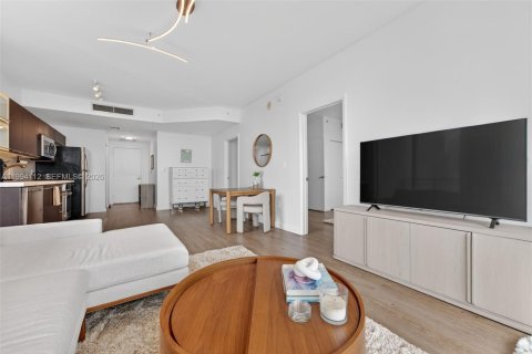 Copropriété à vendre à Miami, Floride: 1 chambre, 75.62 m2 № 2063208 - photo 6