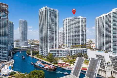 Copropriété à vendre à Miami, Floride: 1 chambre, 75.62 m2 № 2063208 - photo 8