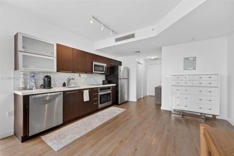 Copropriété à vendre à Miami, Floride: 1 chambre, 75.62 m2 № 2063208 - photo 12