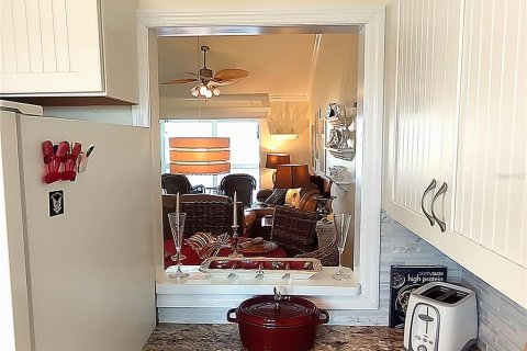 Copropriété à vendre à Bradenton, Floride: 2 chambres, 101.82 m2 № 2142840 - photo 13
