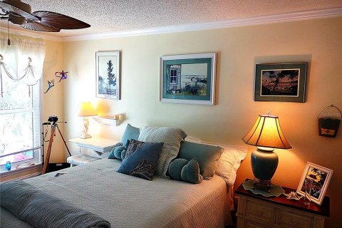 Copropriété à vendre à Bradenton, Floride: 2 chambres, 101.82 m2 № 2142840 - photo 15