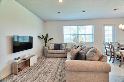 Townhouse in Davenport, Florida 3 bedrooms, 153.57 sq.m. № 1778364 - photo 9