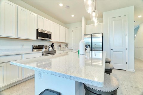Adosado en venta en Davenport, Florida, 3 dormitorios, 153.57 m2 № 1778364 - foto 2