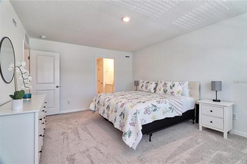 Townhouse in Davenport, Florida 3 bedrooms, 153.57 sq.m. № 1778364 - photo 14