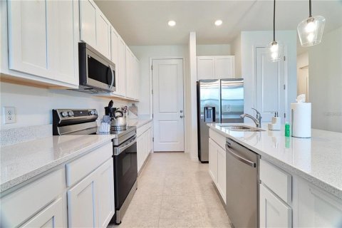 Townhouse in Davenport, Florida 3 bedrooms, 153.57 sq.m. № 1778364 - photo 1