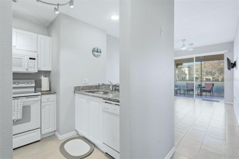 Купить кондоминиум в Сарасота, Флорида 6 комнат, 93.65м2, № 2100259 - фото 21