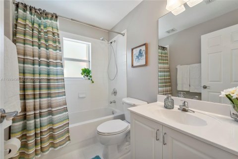 House in Cutler Bay, Florida 3 bedrooms, 197.7 sq.m. № 2066819 - photo 30