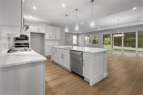 Casa en venta en Lady Lake, Florida, 3 dormitorios, 231.33 m2 № 2155984 - foto 10