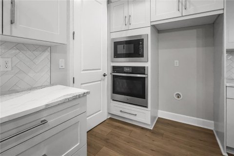 Casa en venta en Lady Lake, Florida, 3 dormitorios, 231.33 m2 № 2155984 - foto 16