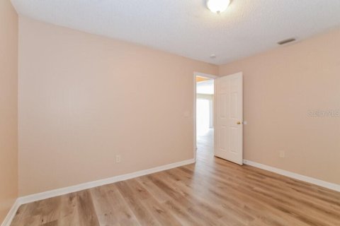 House in Groveland, Florida 4 bedrooms, 153.1 sq.m. № 2210690 - photo 12
