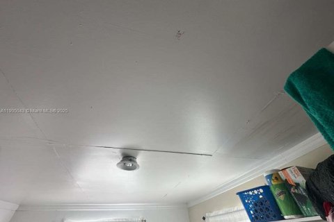 House in Miami, Florida 2 bedrooms, 75.25 sq.m. № 1956095 - photo 9