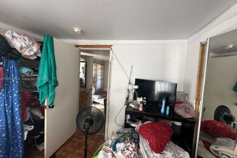 House in Miami, Florida 2 bedrooms, 75.25 sq.m. № 1956095 - photo 17