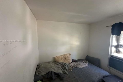 House in Miami, Florida 2 bedrooms, 75.25 sq.m. № 1956095 - photo 27