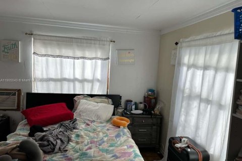 House in Miami, Florida 2 bedrooms, 75.25 sq.m. № 1956095 - photo 18