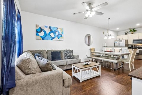 Touwnhouse à vendre à Kissimmee, Floride: 3 chambres, 120.77 m2 № 2389061 - photo 7