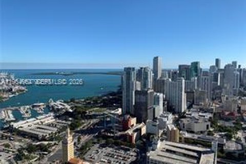 Condominio en alquiler en Miami, Florida, 4 dormitorios, 379.41 m2 № 2026340 - foto 27