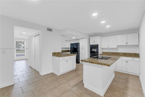 Adosado en venta en North Lauderdale, Florida, 4 dormitorios, 128.21 m2 № 2048281 - foto 6