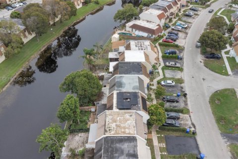 Adosado en venta en North Lauderdale, Florida, 4 dormitorios, 128.21 m2 № 2048281 - foto 3